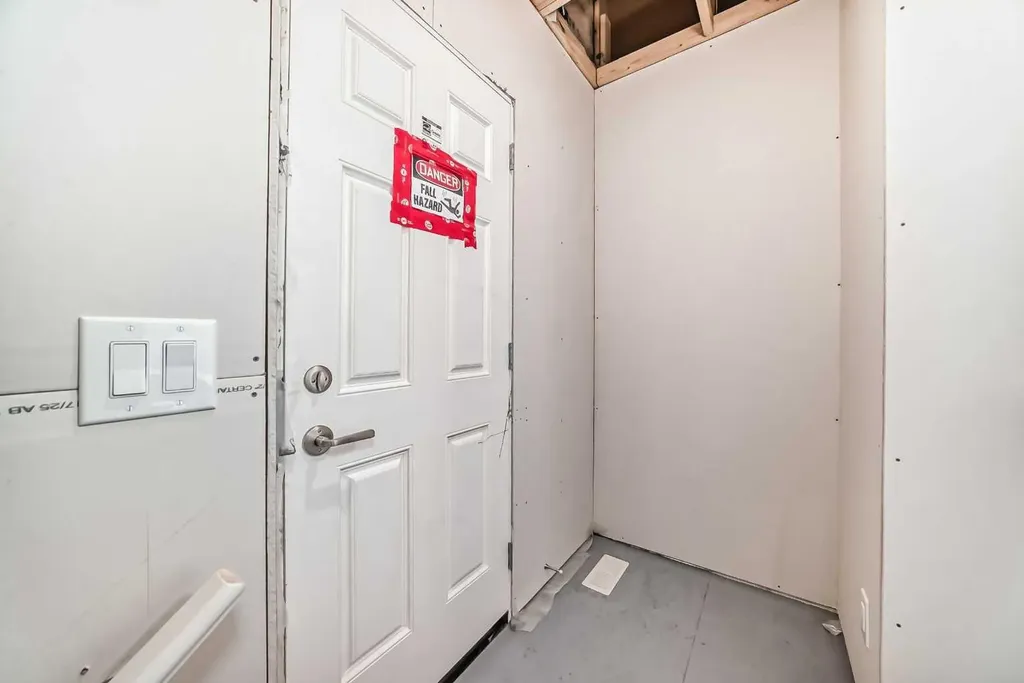 833 Marine Drive SE Calgary AB T3M 4E3