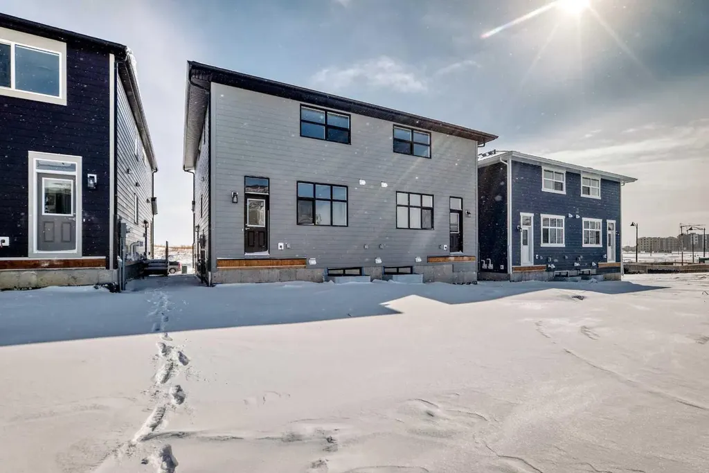 833 Marine Drive SE Calgary AB T3M 4E3