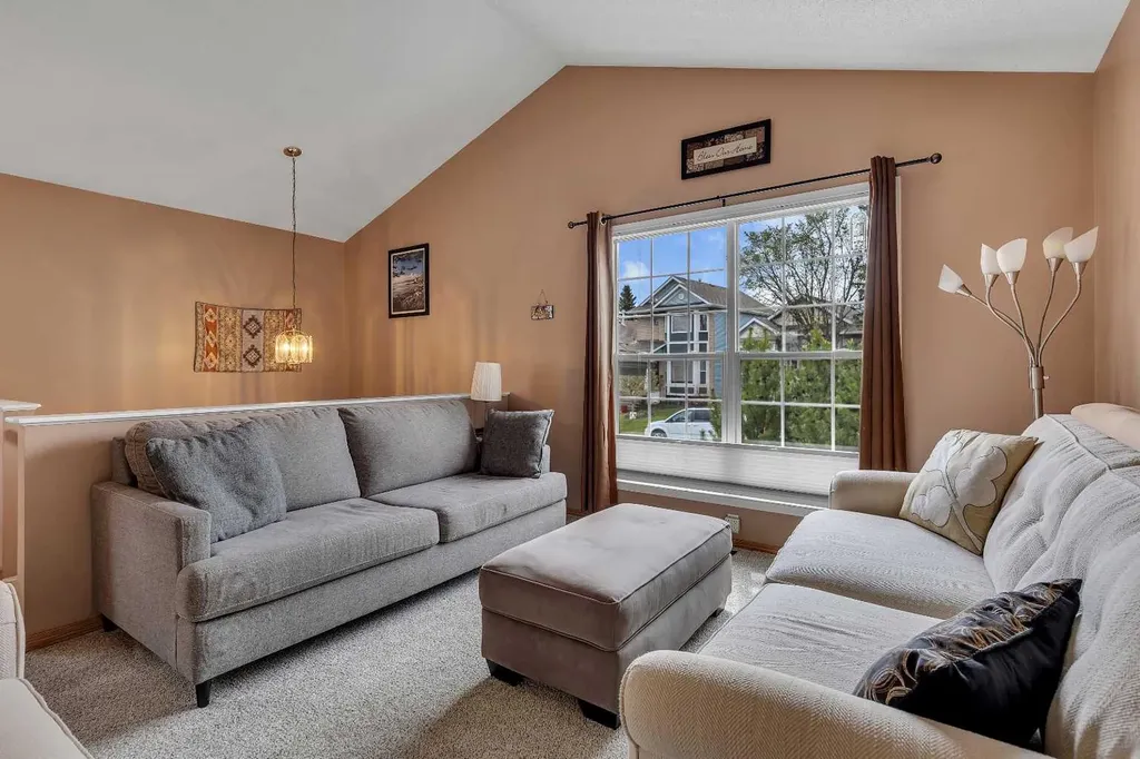 34 Hidden Spring Circle NW Calgary AB T3A 5H3