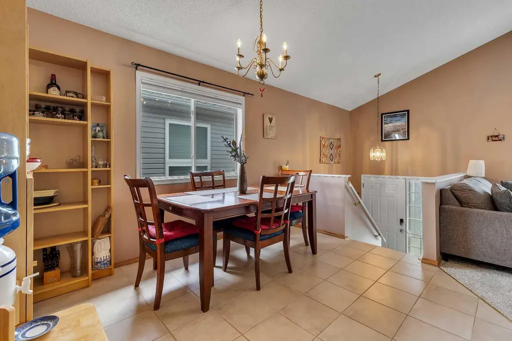 34 Hidden Spring Circle NW Calgary AB T3A 5H3