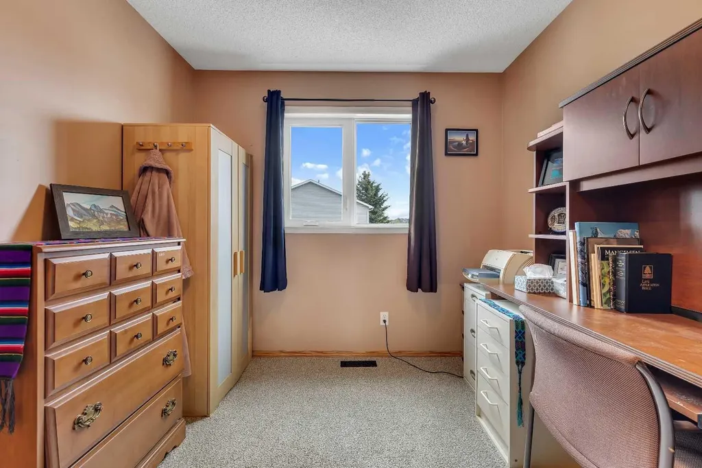 34 Hidden Spring Circle NW Calgary AB T3A 5H3