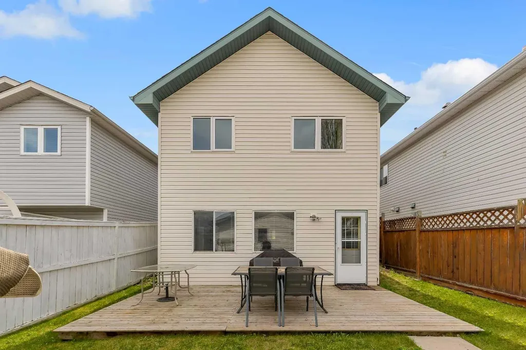 34 Hidden Spring Circle NW Calgary AB T3A 5H3