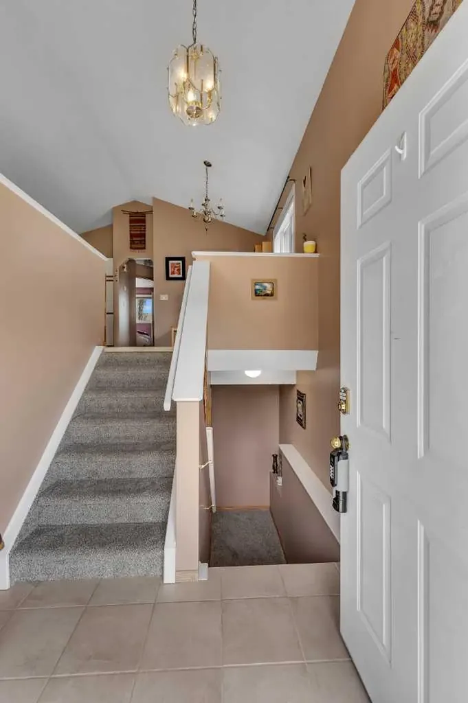 34 Hidden Spring Circle NW Calgary AB T3A 5H3