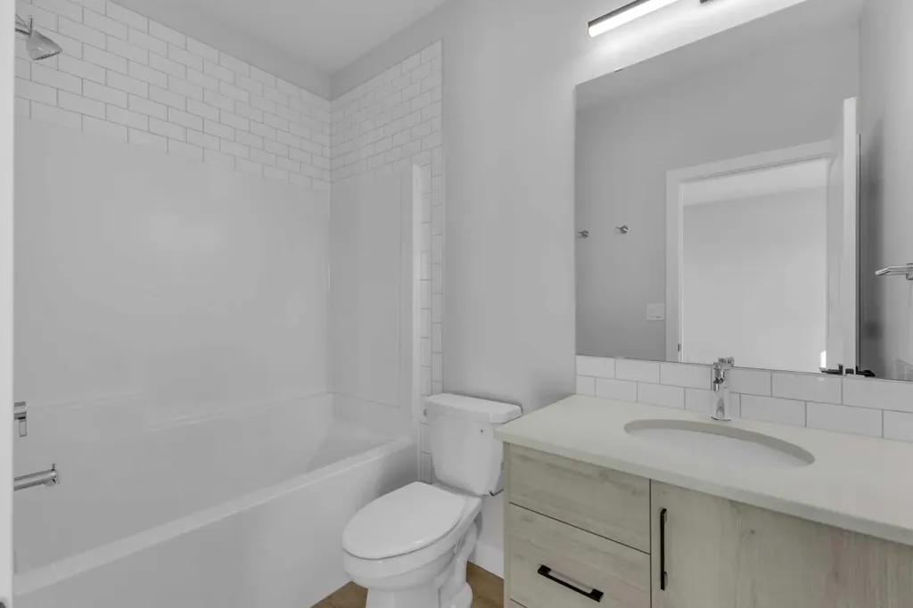 6 Memorial Parkway Rural Red Deer County AB T4E 3B7