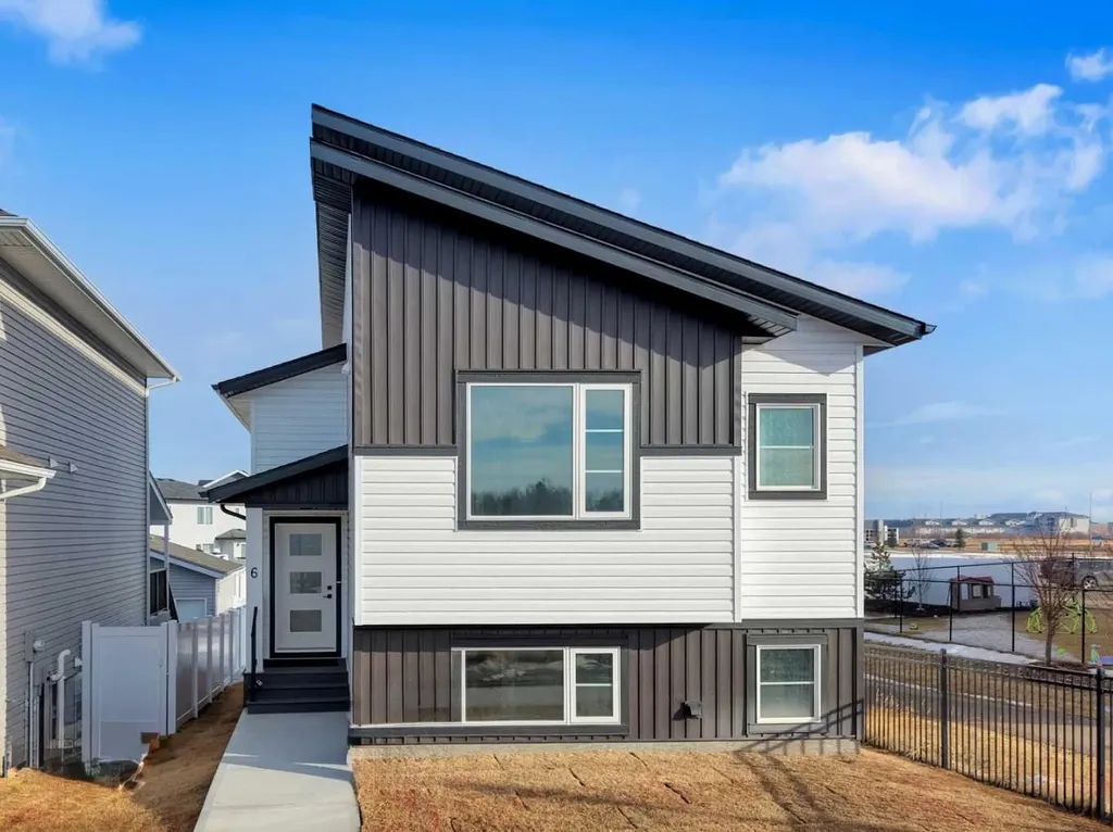 6 Memorial Parkway Rural Red Deer County AB T4E 3B7