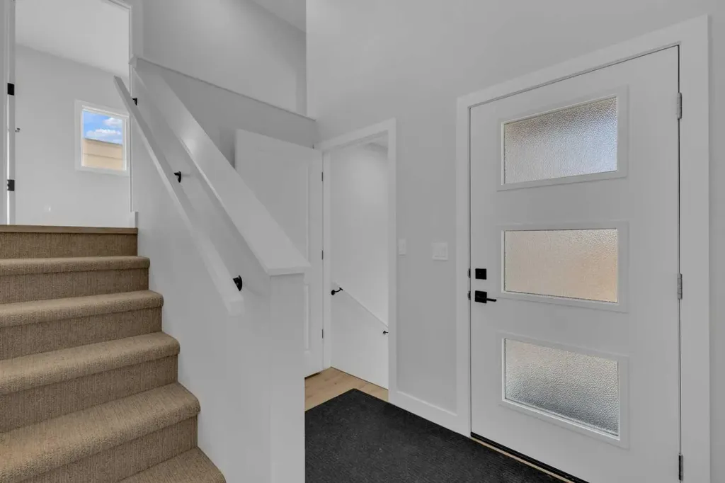 6 Memorial Parkway Rural Red Deer County AB T4E 3B7
