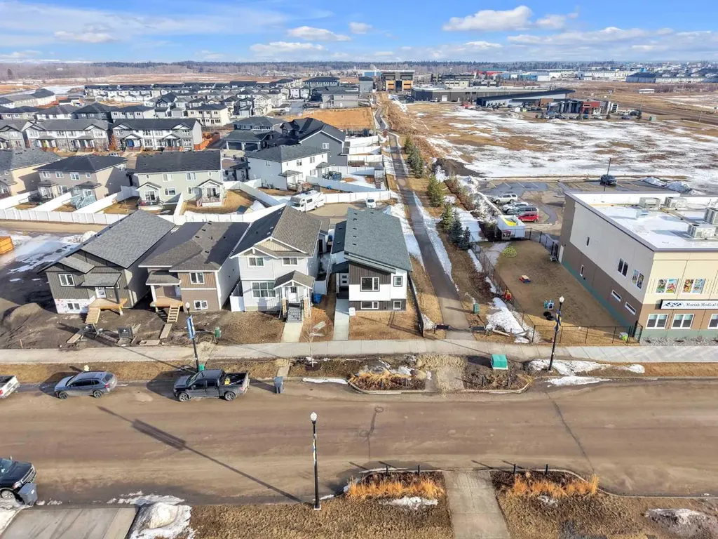 6 Memorial Parkway Rural Red Deer County AB T4E 3B7