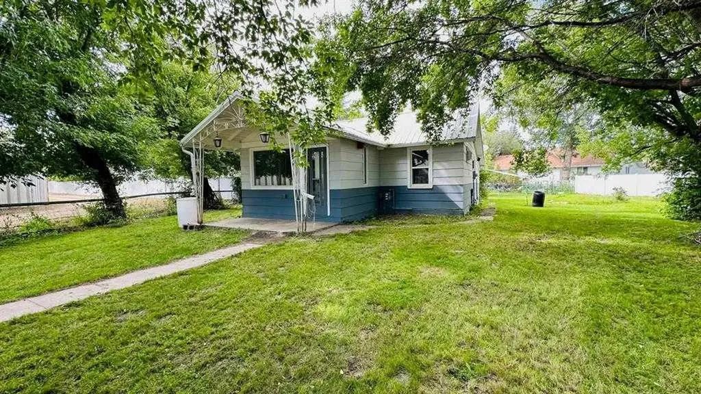 1133 300 Newcastle Place Drumheller AB T0J 0Y2