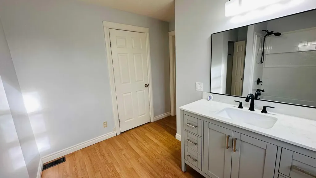 1133 300 Newcastle Place Drumheller AB T0J 0Y2
