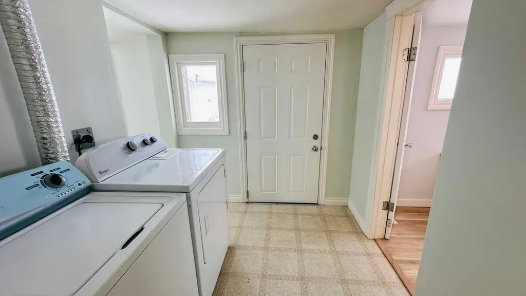 1133 300 Newcastle Place Drumheller AB T0J 0Y2