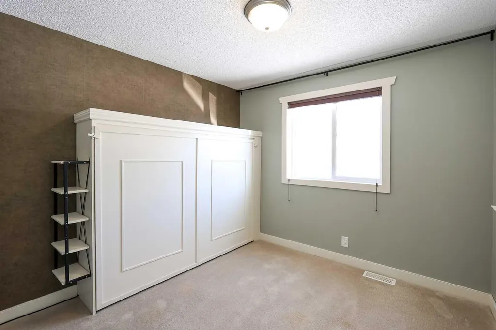 4915 Doncaster Avenue Red Deer AB T4R 2Z8