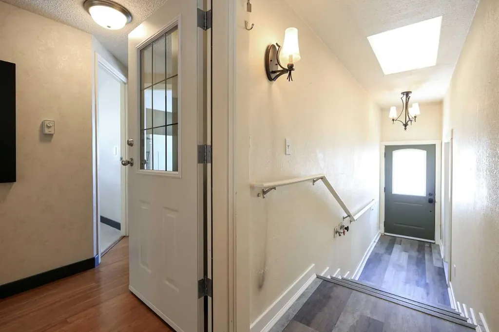 4915 Doncaster Avenue Red Deer AB T4R 2Z8