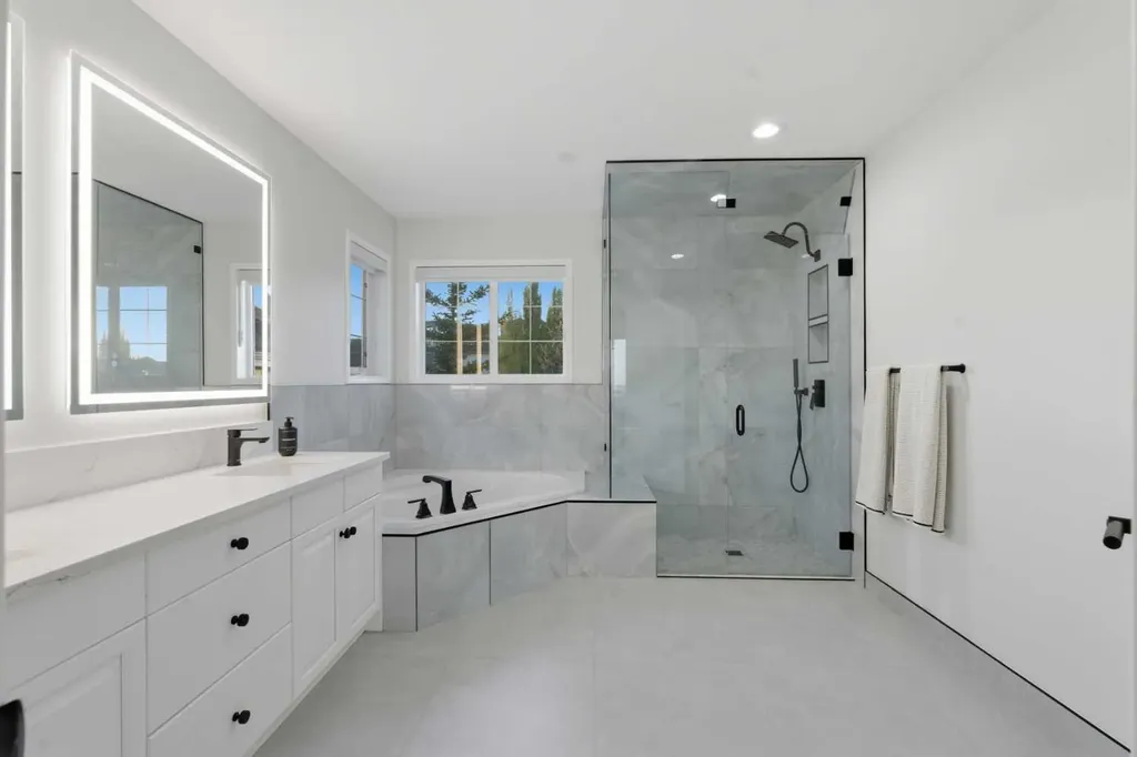 146 Springbluff Heights SW Calgary AB T3H 5B7