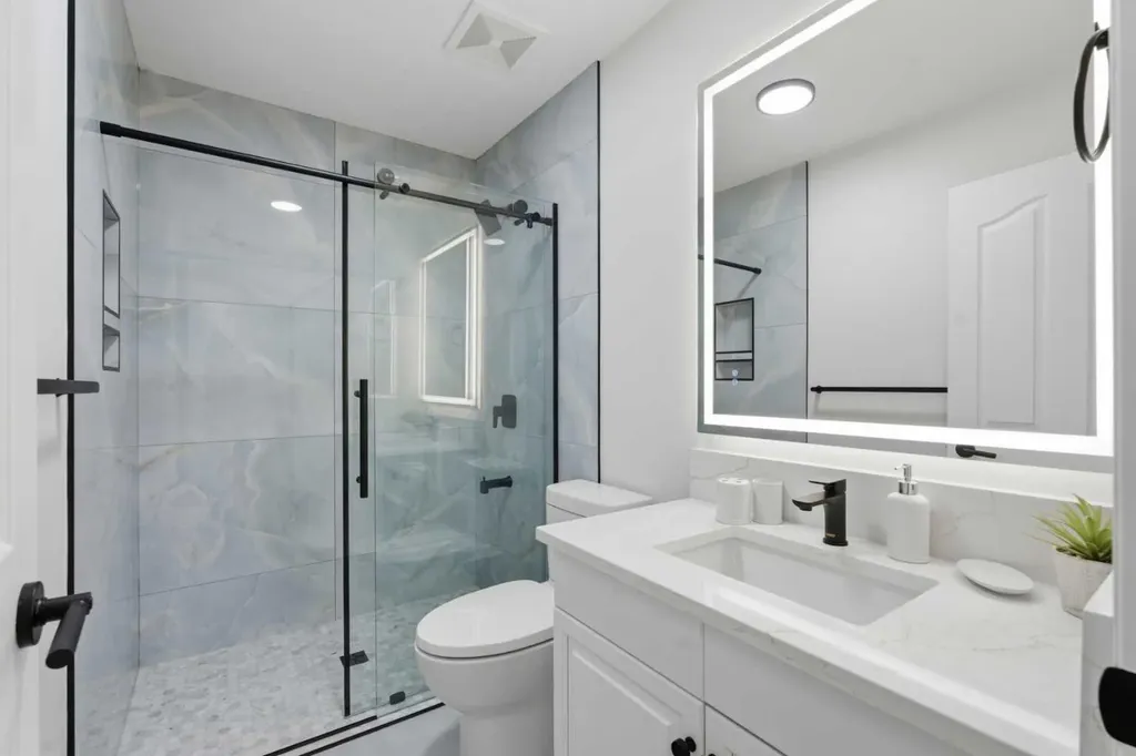 146 Springbluff Heights SW Calgary AB T3H 5B7