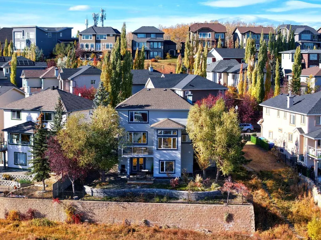 146 Springbluff Heights SW Calgary AB T3H 5B7