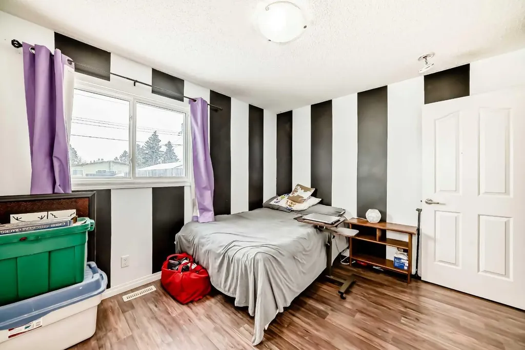 118 Dovertree Place SE Calgary AB T2B2K3