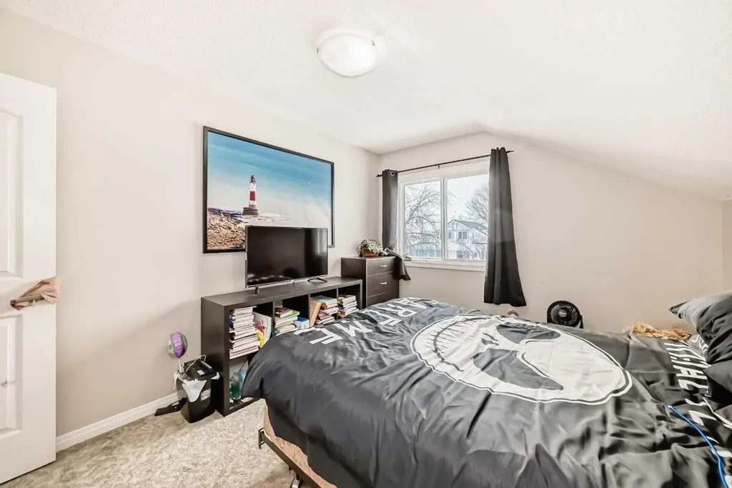 118 Dovertree Place SE Calgary AB T2B2K3
