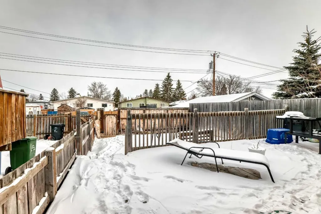 118 Dovertree Place SE Calgary AB T2B2K3