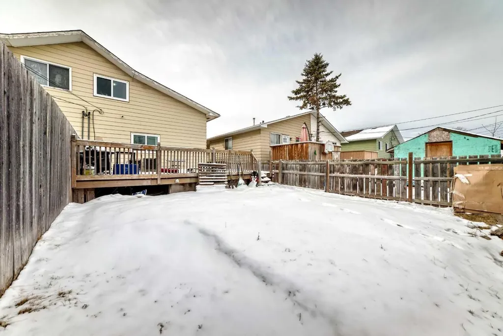 118 Dovertree Place SE Calgary AB T2B2K3
