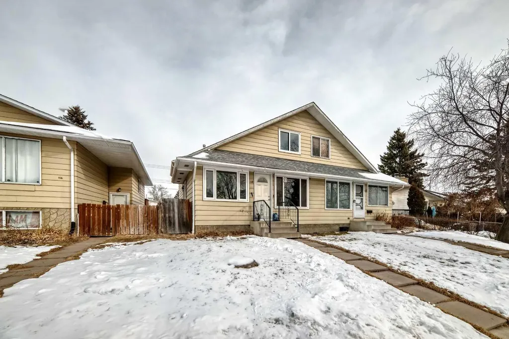 118 Dovertree Place SE Calgary AB T2B2K3