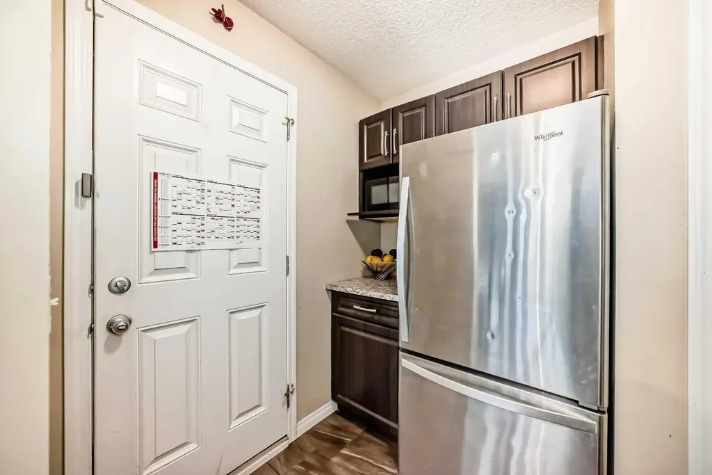 118 Dovertree Place SE Calgary AB T2B2K3