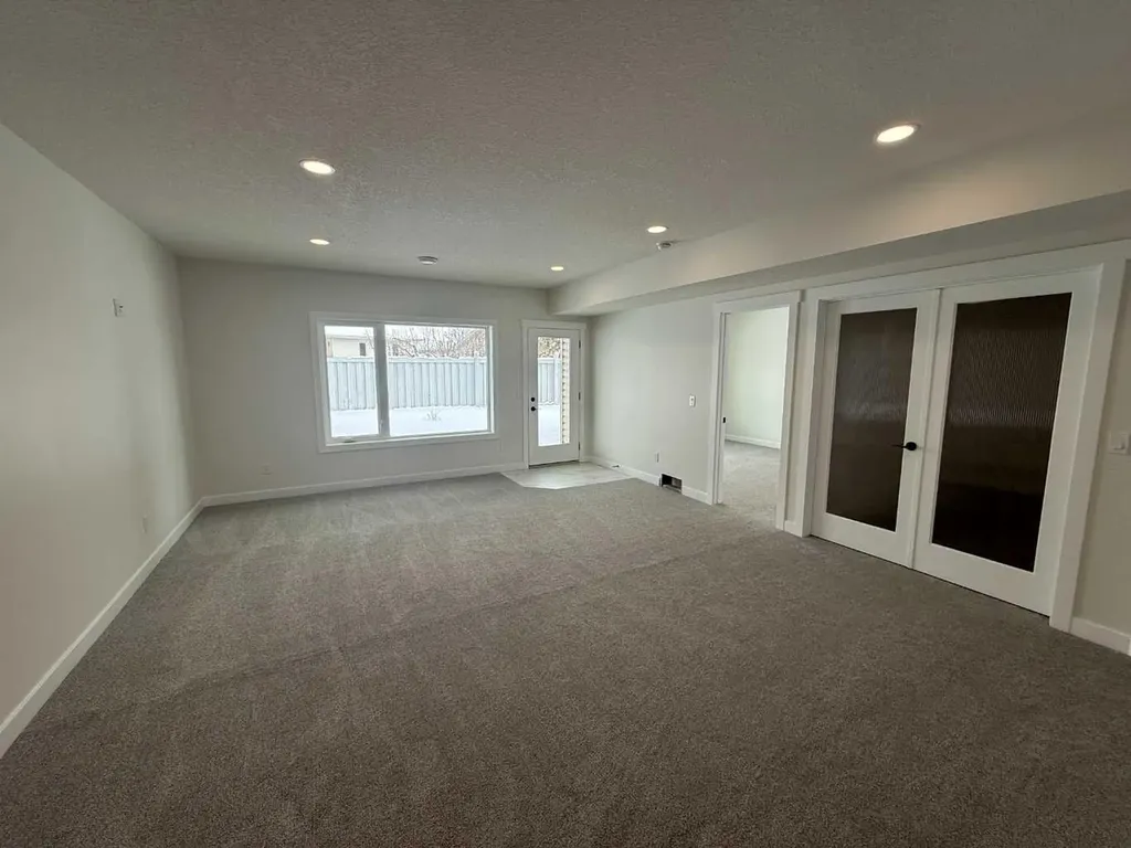 22 Garden Way Drumheller AB T0J 0Y5