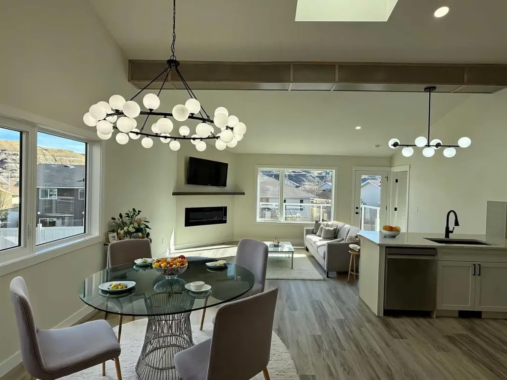 22 Garden Way Drumheller AB T0J 0Y5