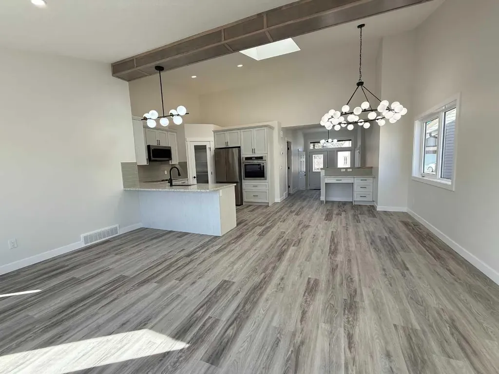 22 Garden Way Drumheller AB T0J 0Y5