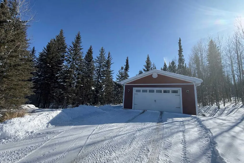 201 James River Ridge Rural Clearwater County AB T0M 1C0