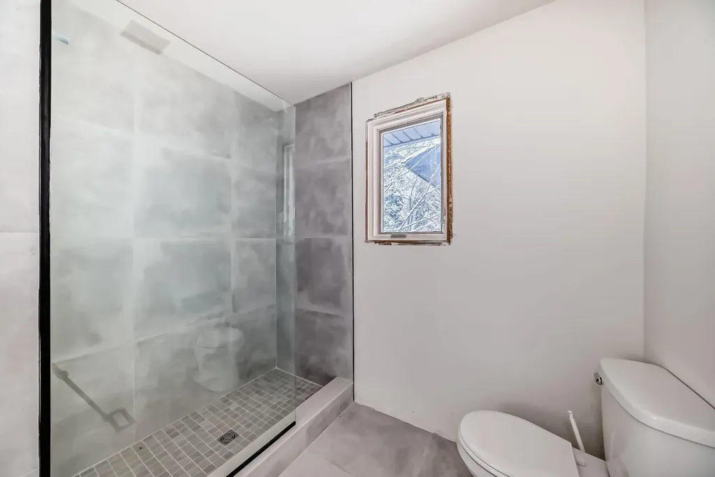 251 Cannell Place SW Calgary AB T2W 1T6