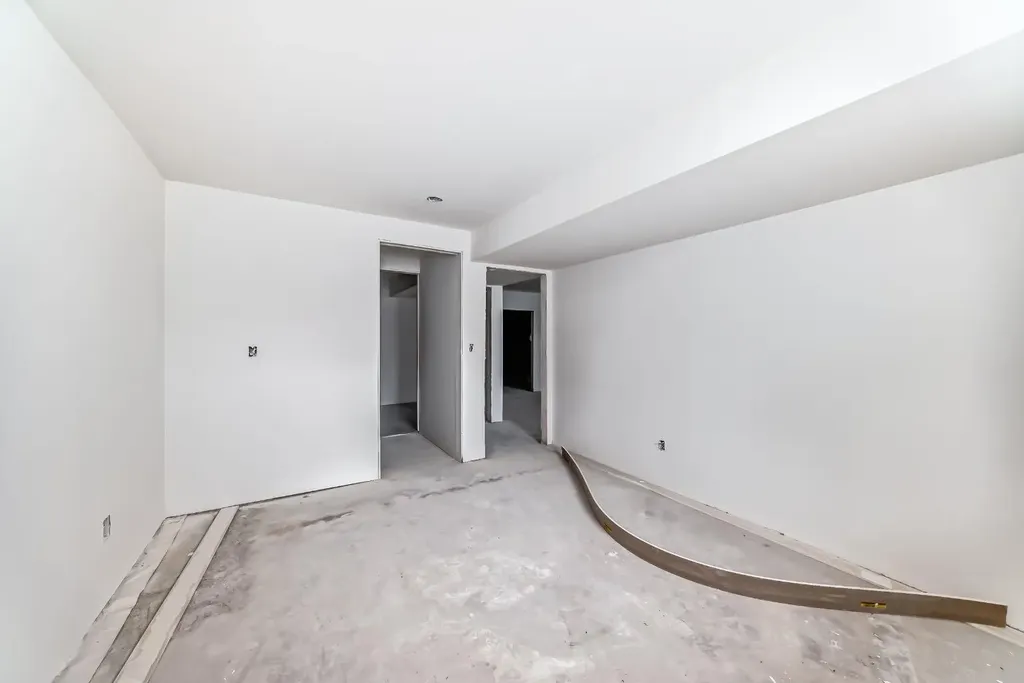 251 Cannell Place SW Calgary AB T2W 1T6