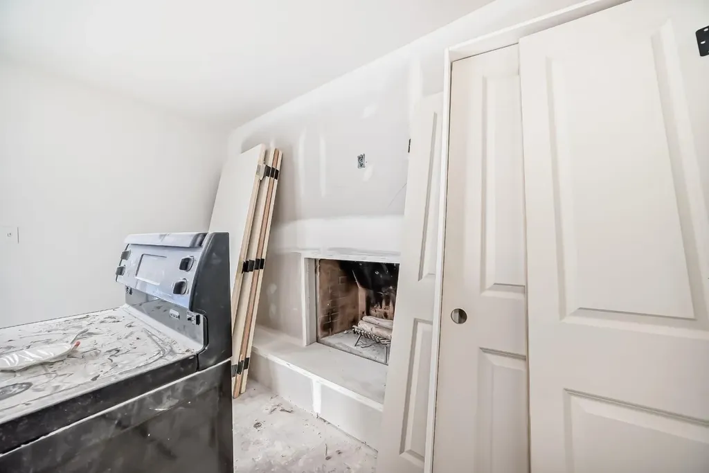 251 Cannell Place SW Calgary AB T2W 1T6