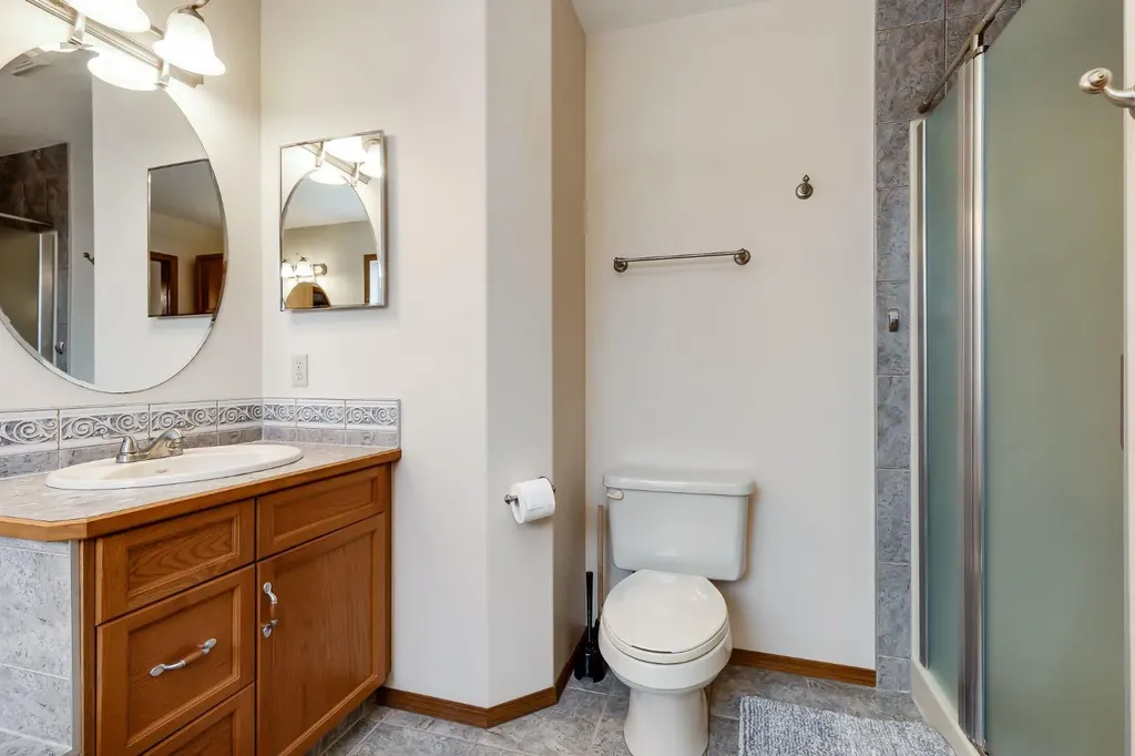 45 Thornfield Close SE Airdrie AB T4A 2K7
