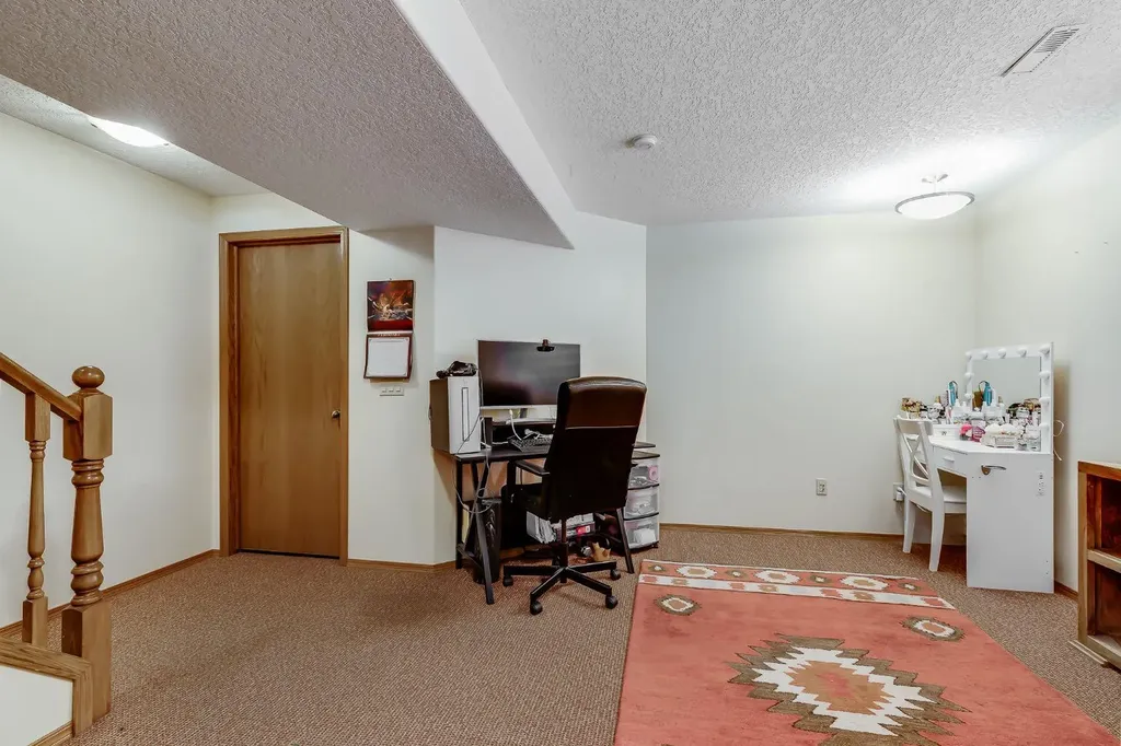 45 Thornfield Close SE Airdrie AB T4A 2K7