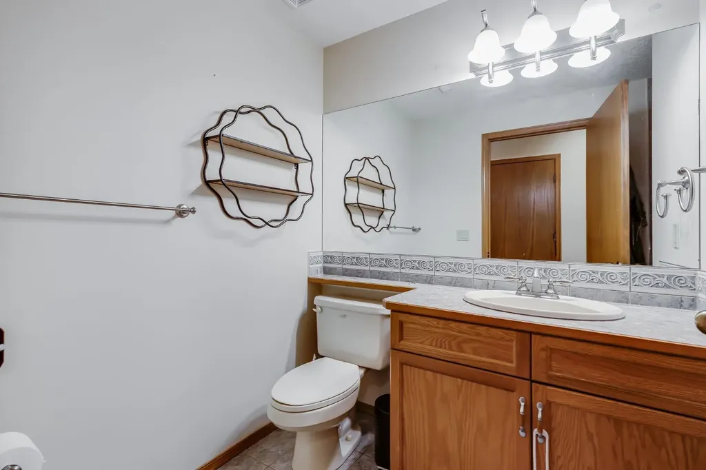 45 Thornfield Close SE Airdrie AB T4A 2K7