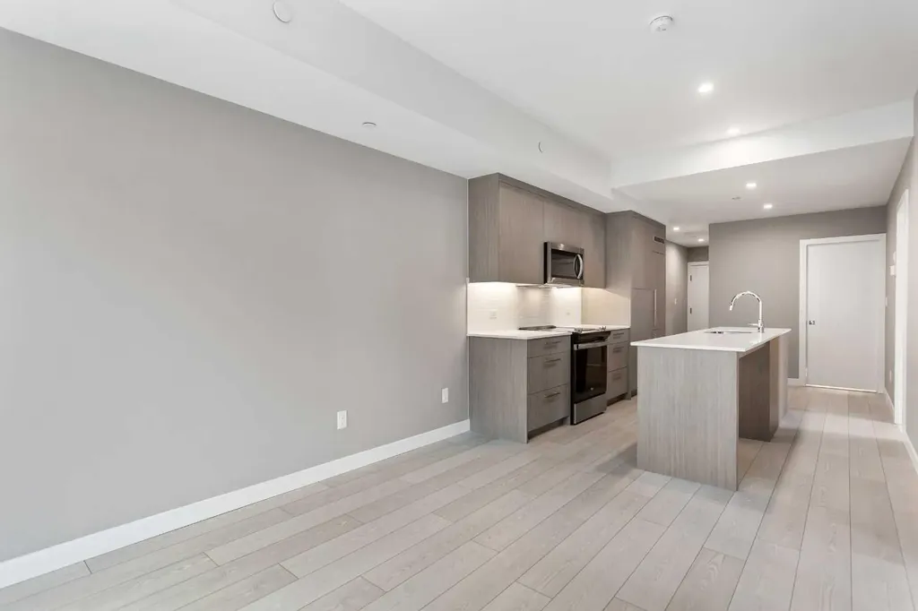 310 15 Avenue SW Calgary AB T2R 1S9