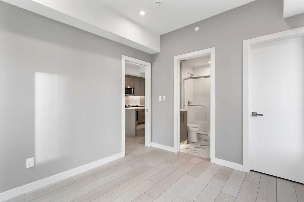 310 15 Avenue SW Calgary AB T2R 1S9