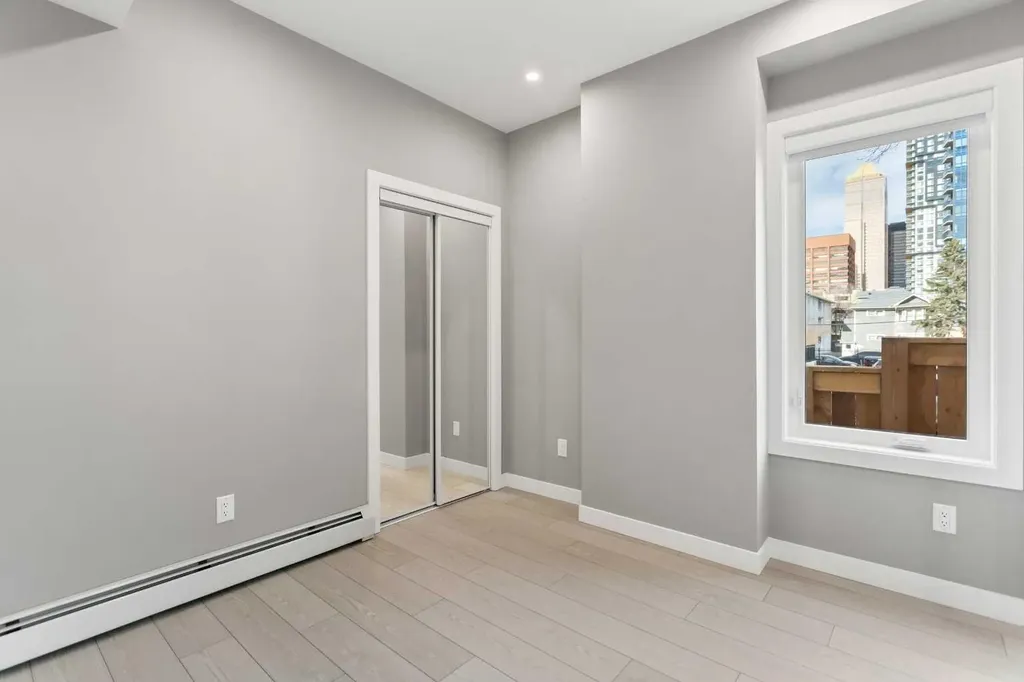 310 15 Avenue SW Calgary AB T2R 1S9