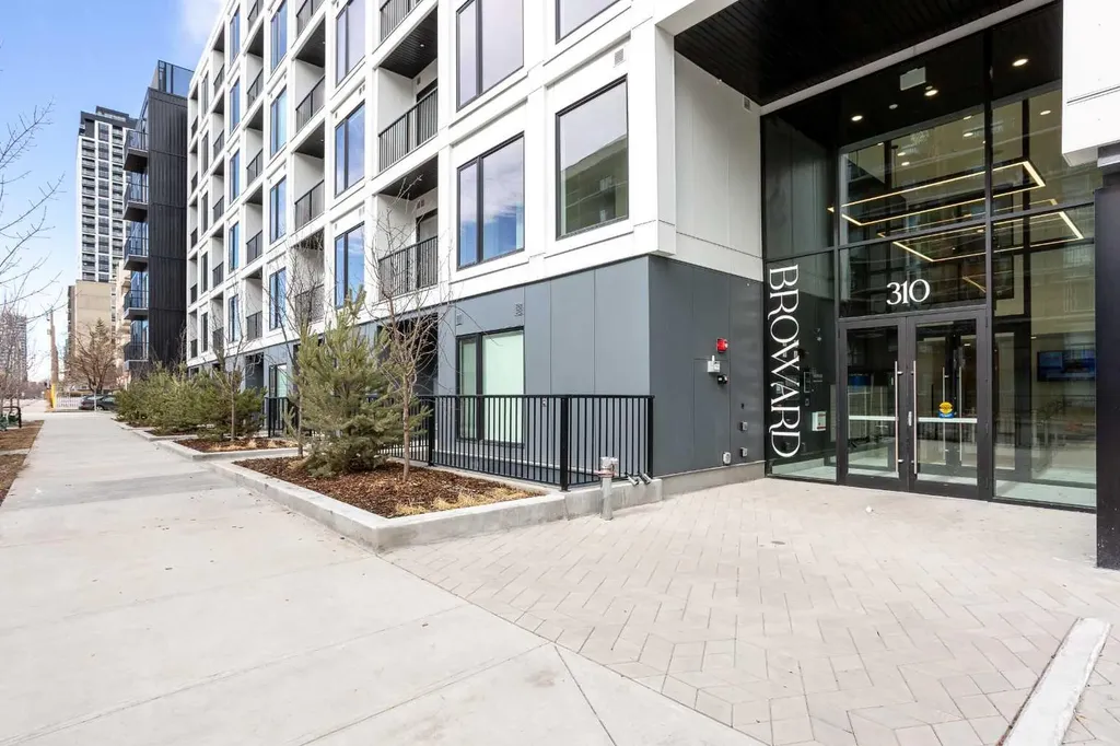 310 15 Avenue SW Calgary AB T2R 1S9