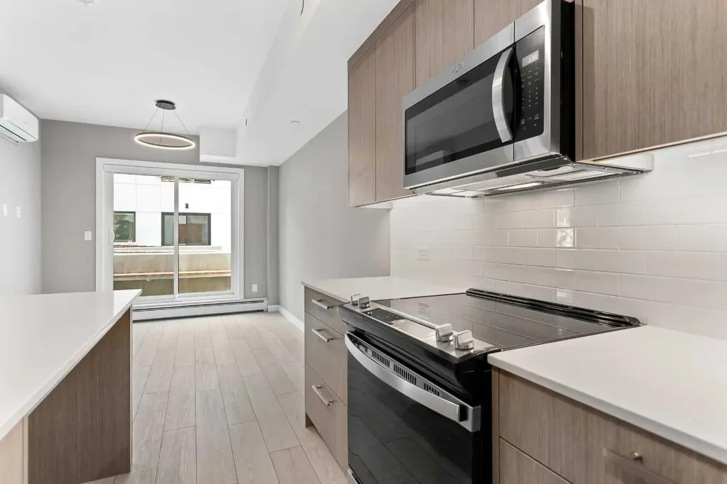 310 15 Avenue SW Calgary AB T2R 1S9