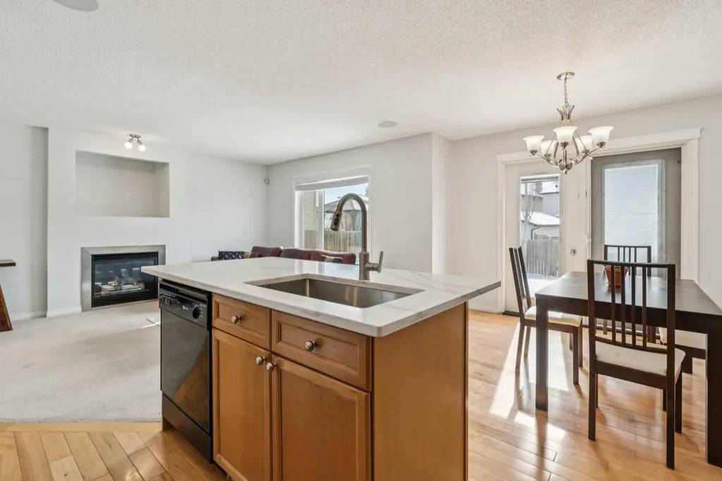 85 Silverado Range View SW Calgary AB T2X 0E1