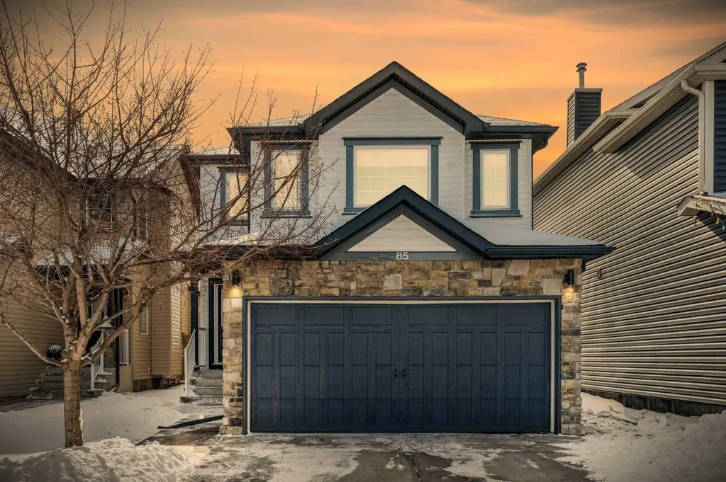 85 Silverado Range View SW Calgary AB T2X 0E1