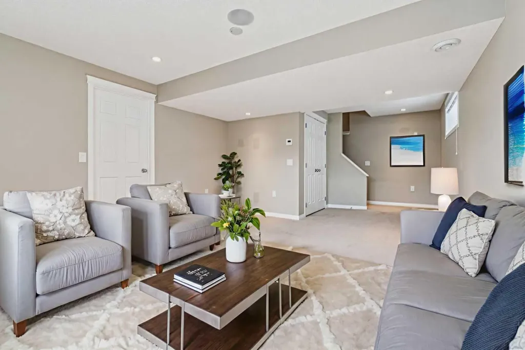 85 Silverado Range View SW Calgary AB T2X 0E1