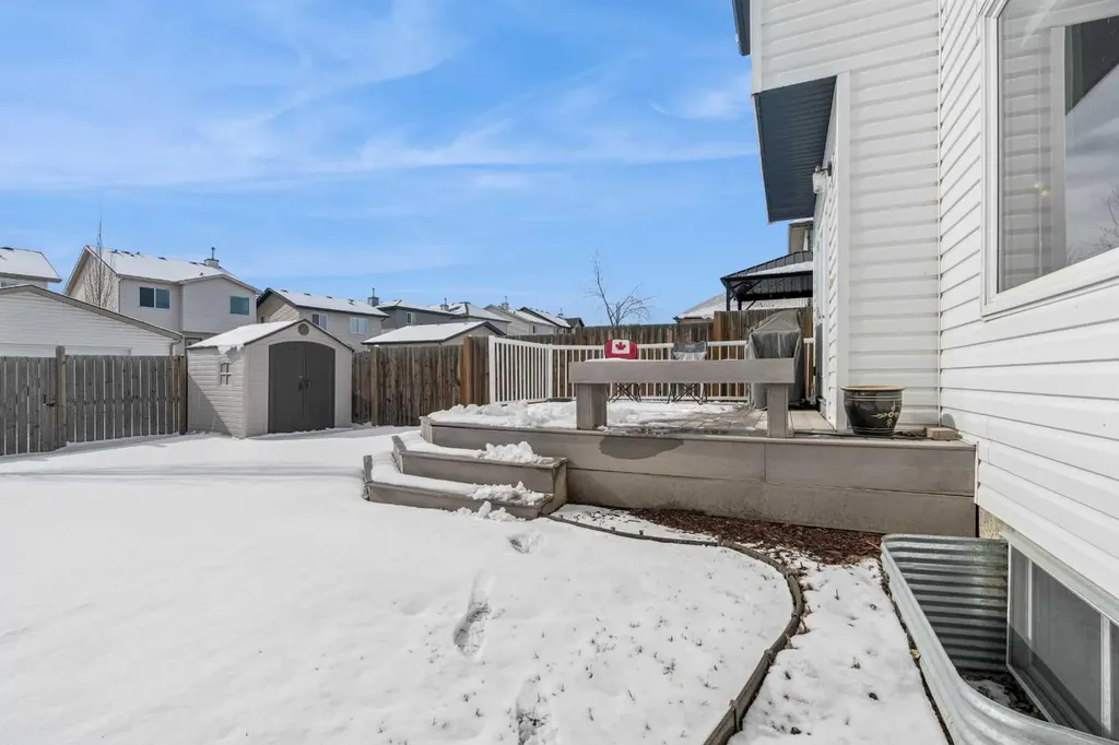 85 Silverado Range View SW Calgary AB T2X 0E1