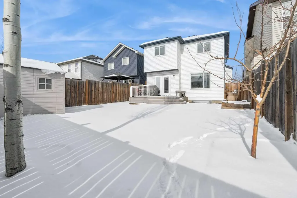 85 Silverado Range View SW Calgary AB T2X 0E1