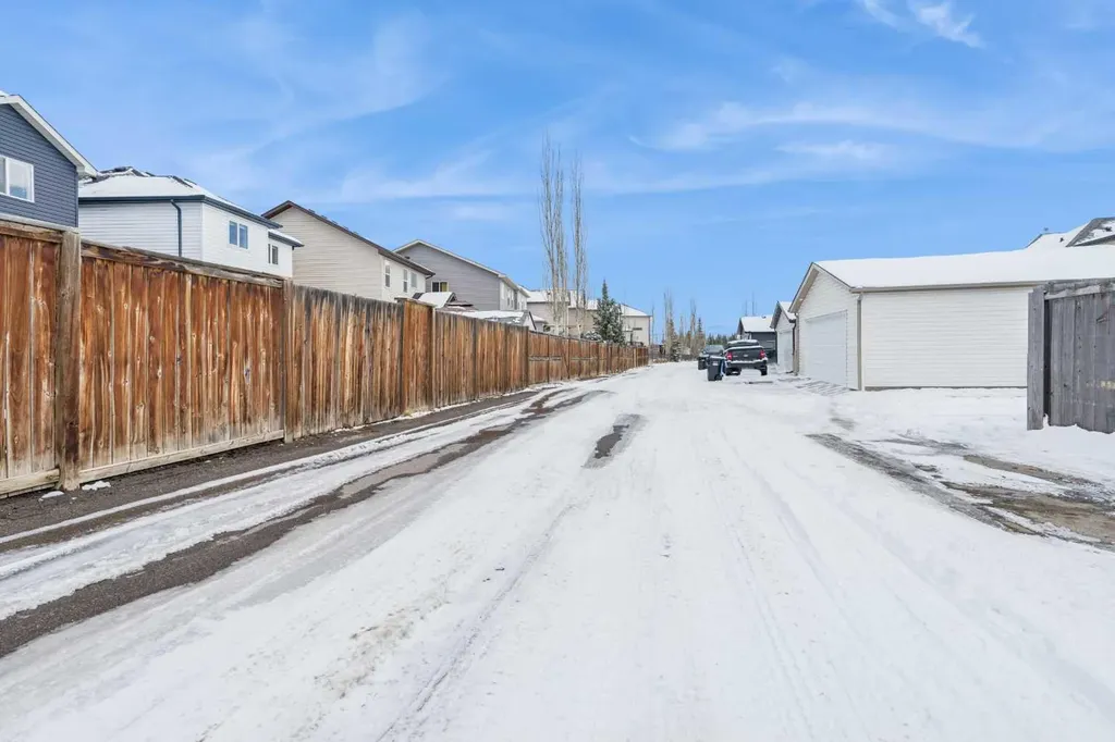 85 Silverado Range View SW Calgary AB T2X 0E1
