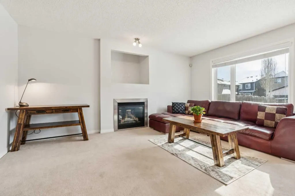 85 Silverado Range View SW Calgary AB T2X 0E1