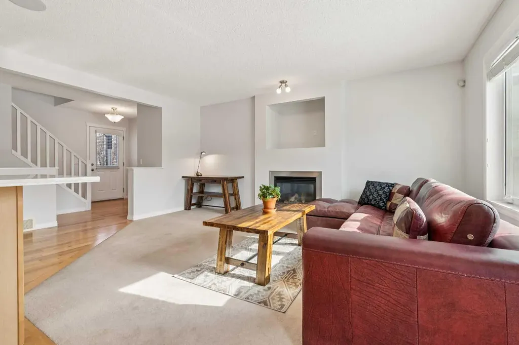 85 Silverado Range View SW Calgary AB T2X 0E1