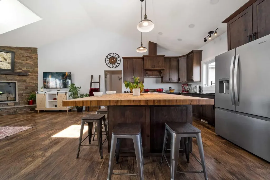 7316 Township Road 144 Rural Cypress County AB T0J 2P2