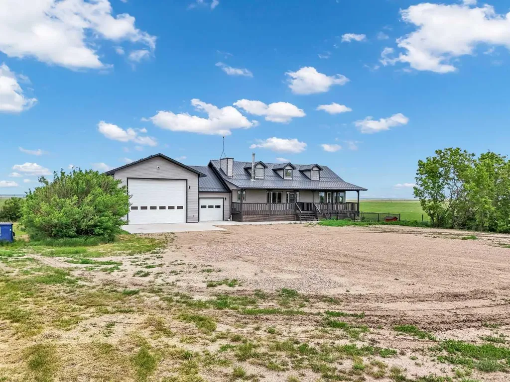 7316 Township Road 144 Rural Cypress County AB T0J 2P2